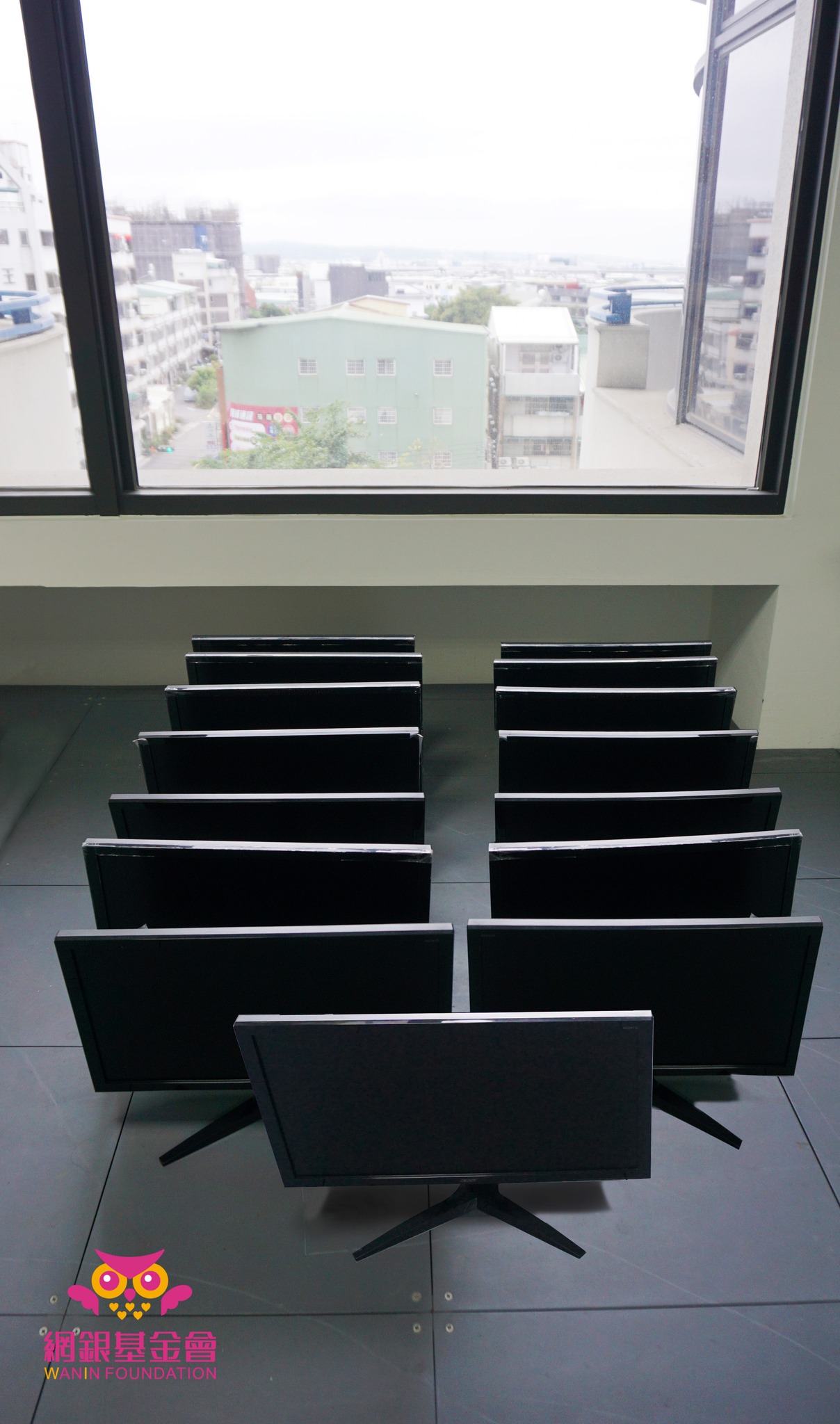 捐贈社福紀錄 - 企業家具及電腦設備再生