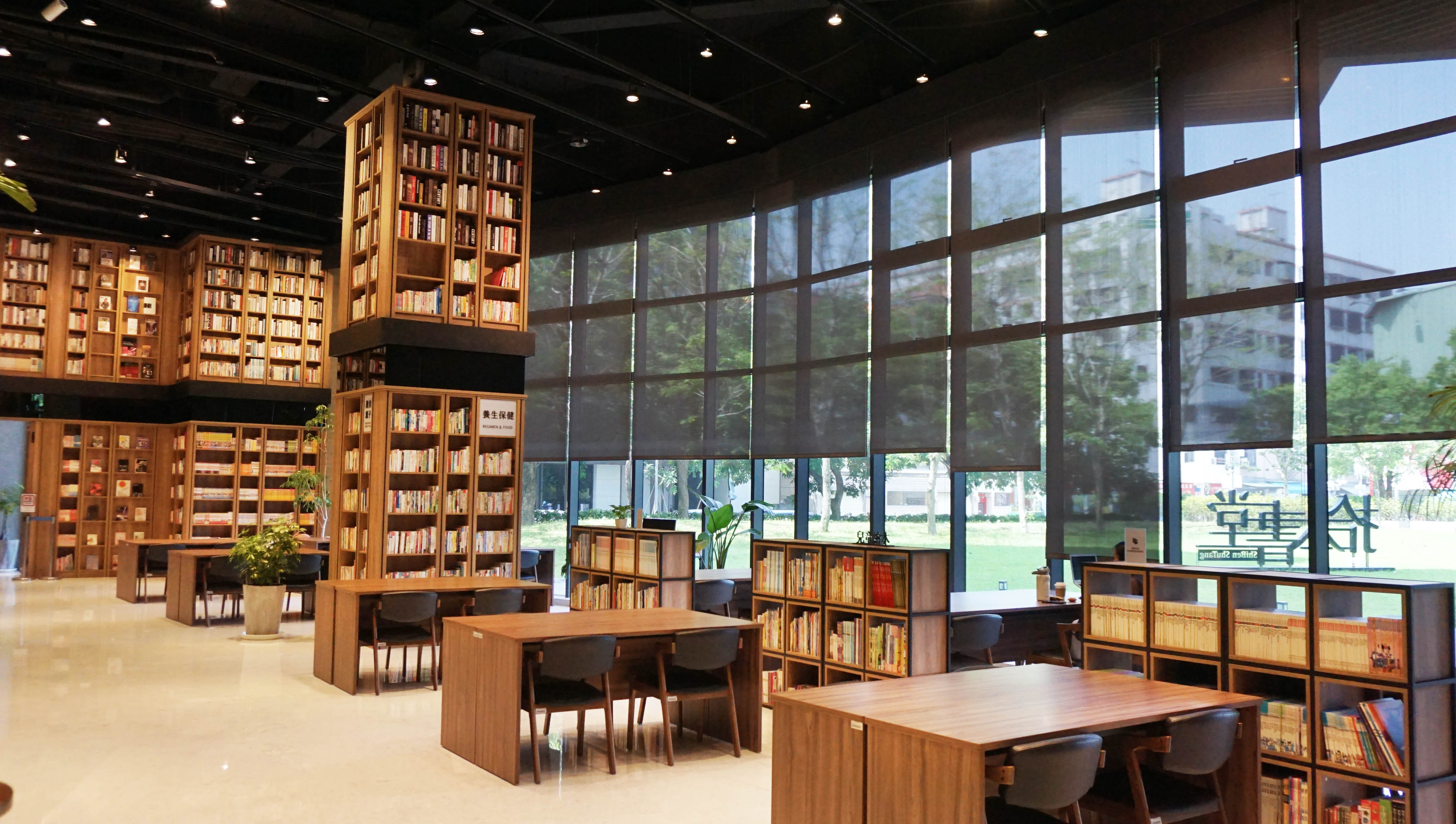 【媒體報導】專題報導 - 拾本書堂:從企業大廳啟發閱讀希望 拾起知識築起弱勢孩童夢想